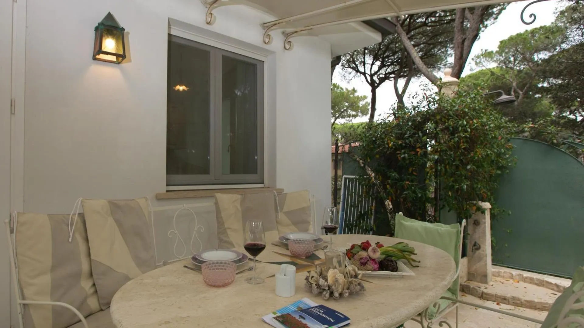 Luxurious Holiday Home In Tuscany Near The Beach 마리나 디 카스타녜토 카르두치 0*,  이탈리아